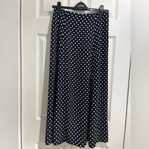 Joseph Ribkoff Long Navy Blue skirt with Polka dots in Size 8